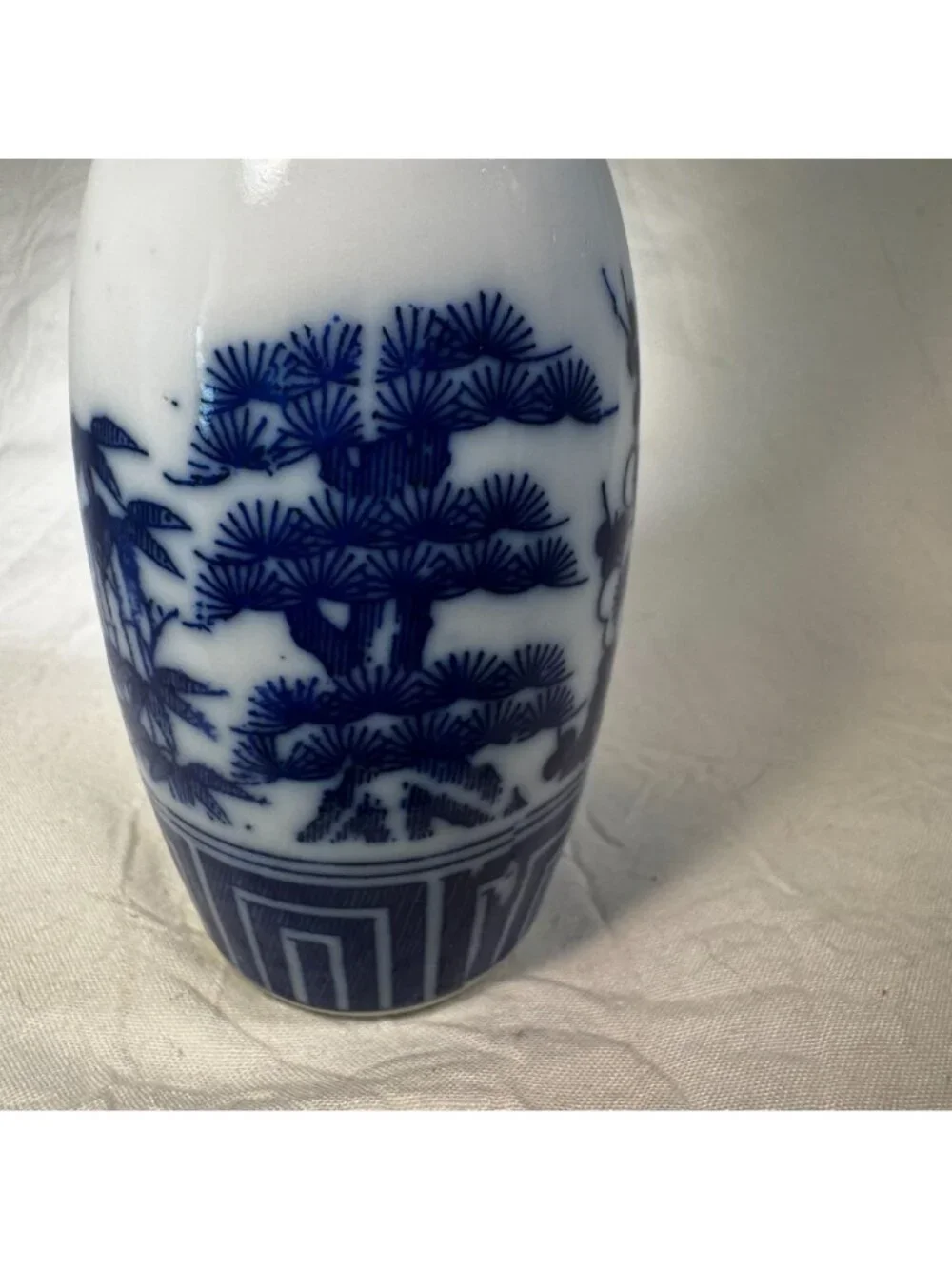 1920s Blue & White Japanese Porcelain Sake/Bud Vase Floral & Geometric Design 5